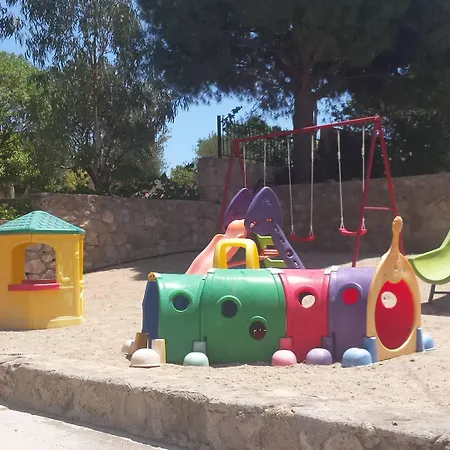 Anthi Maria * Pefki (Rhodes)
