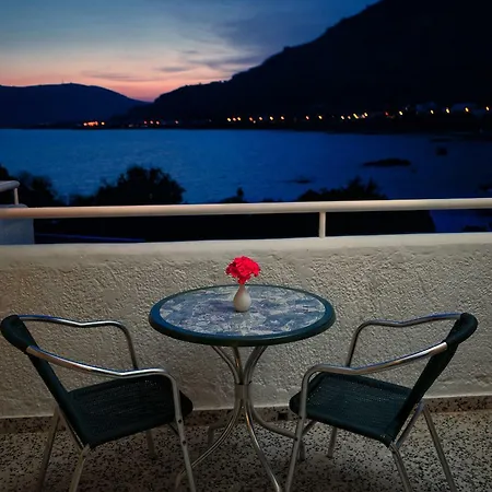 Anthi Maria Apartment